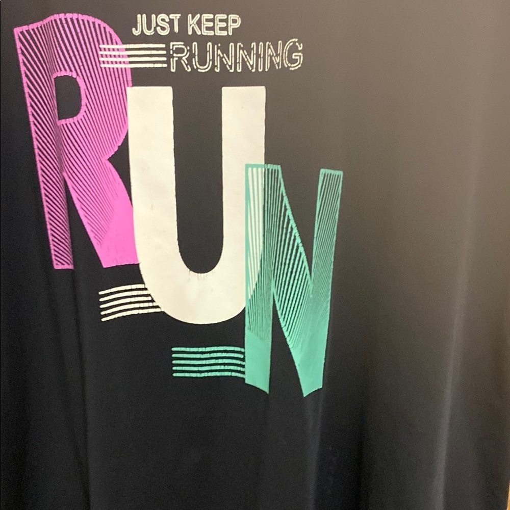 Graphic Tee with Bold RUN Design - Picture 6 of 10